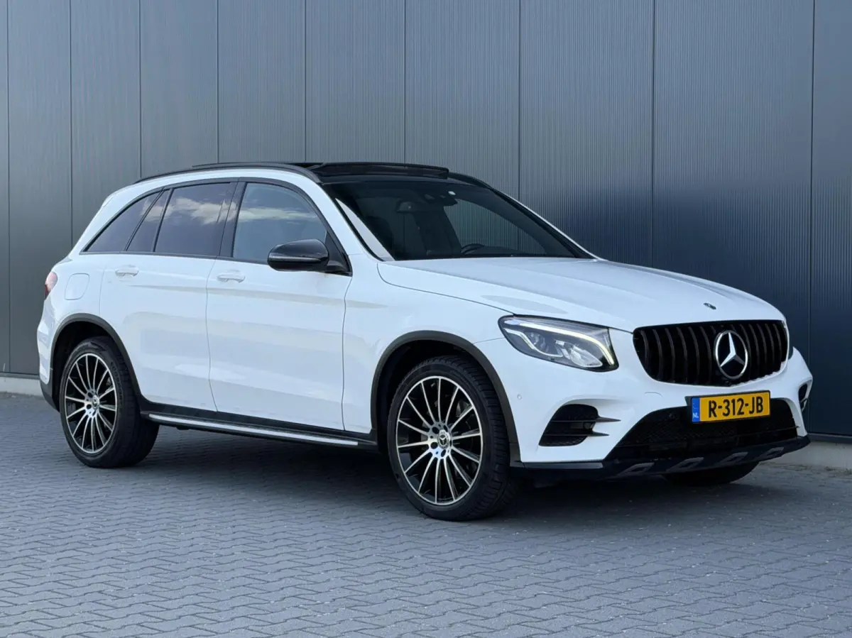 250 4MATIC AMG-Pakket Led - Pano - Leder - Night Pakket