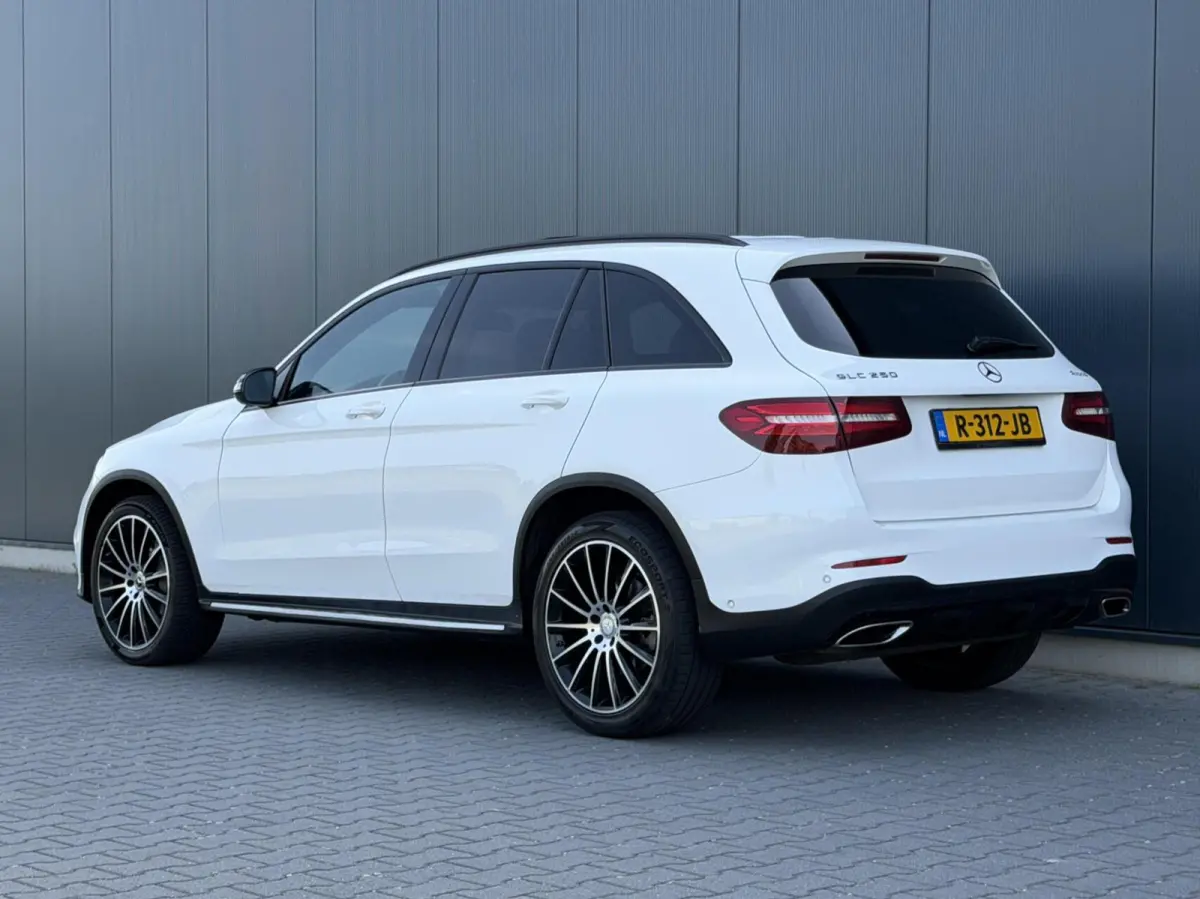 250 4MATIC AMG-Pakket Led - Pano - Leder - Night Pakket