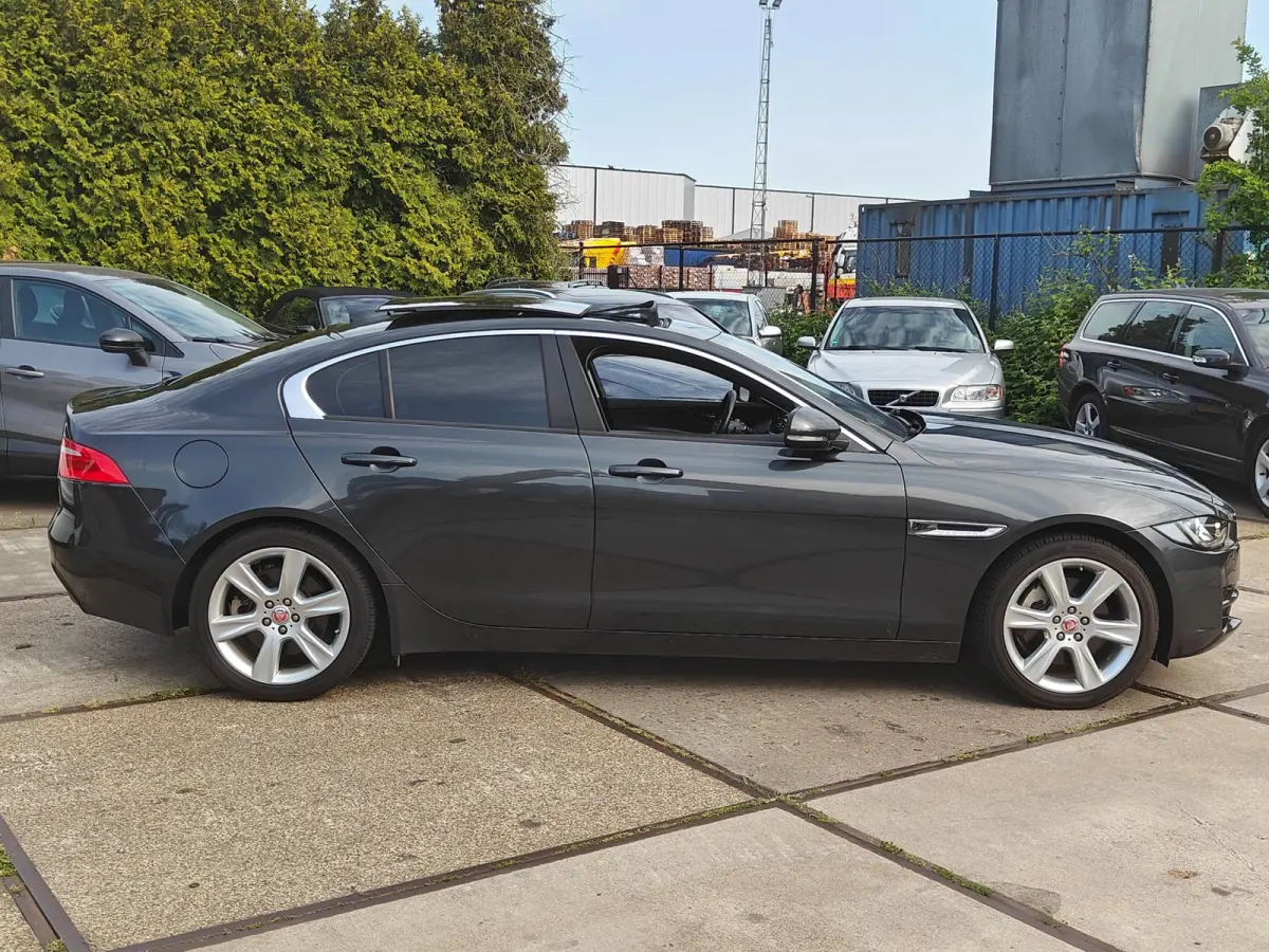 2.0 Turbo (240 pk) Prestige | Storm Grey | Panorama | Meridian | Cold Climate Pack