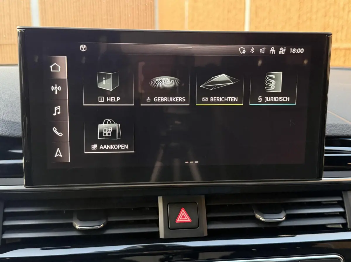 35 TFSI S edition Competition Automaat | Navigatiesysteem | Elektrisch inklapbare spiegels | Afgevlakt stuurwiel | LED verlichting | S-line pakket | Apple CarPlay/Android Auto | Getint glas 