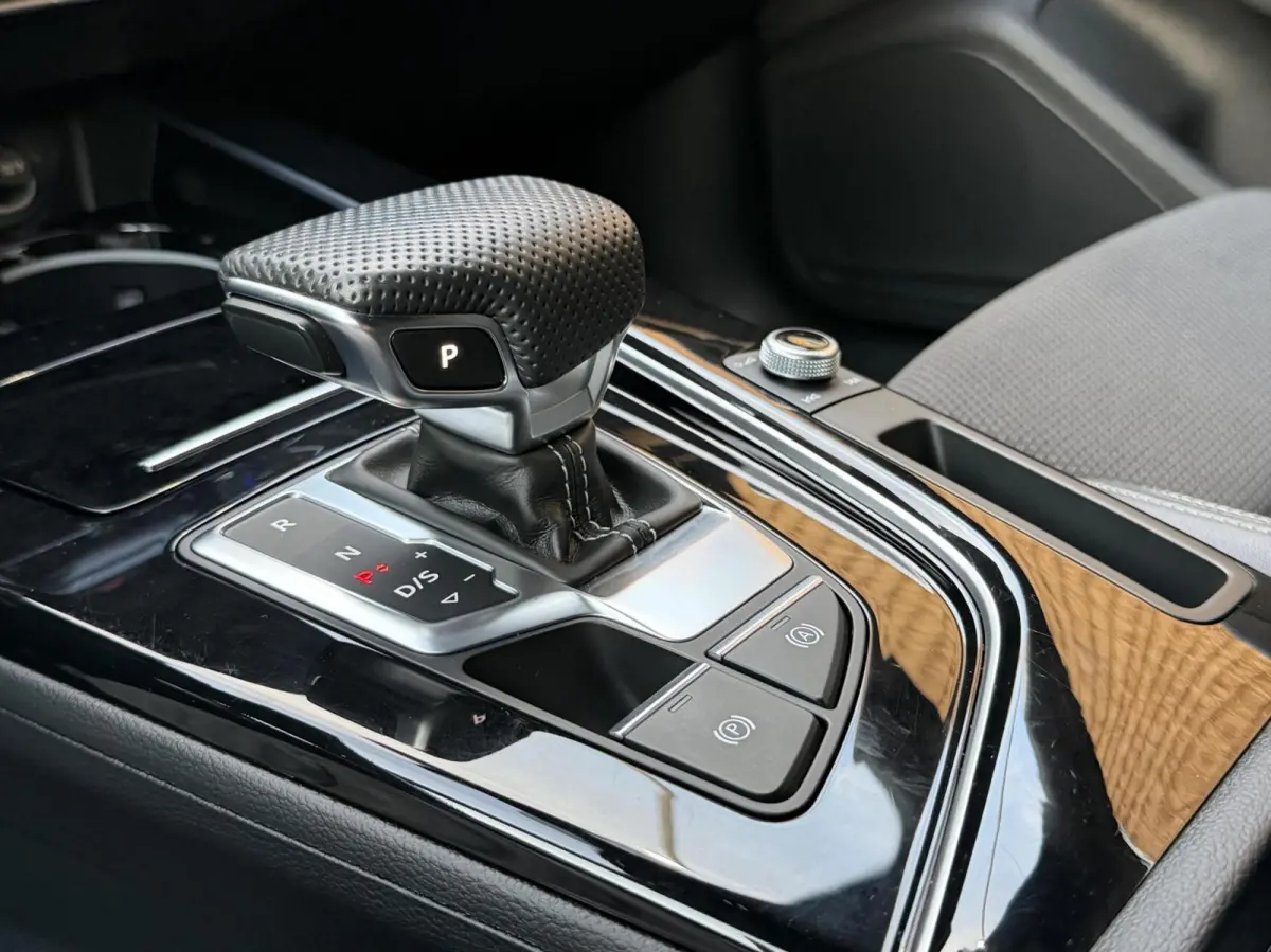 35 TFSI S edition Competition Automaat | Navigatiesysteem | Elektrisch inklapbare spiegels | Afgevlakt stuurwiel | LED verlichting | S-line pakket | Apple CarPlay/Android Auto | Getint glas 