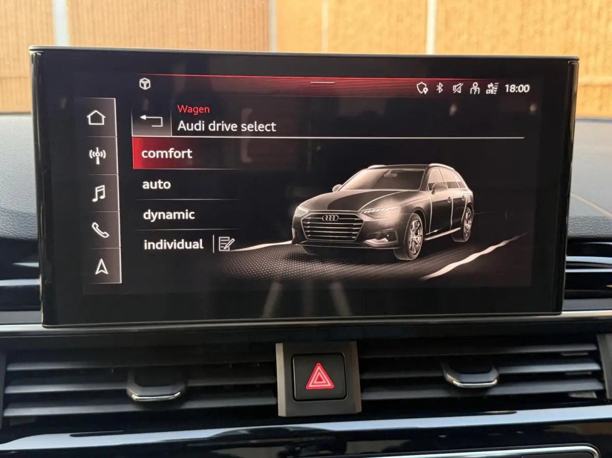 35 TFSI S edition Competition Automaat | Navigatiesysteem | Elektrisch inklapbare spiegels | Afgevlakt stuurwiel | LED verlichting | S-line pakket | Apple CarPlay/Android Auto | Getint glas 