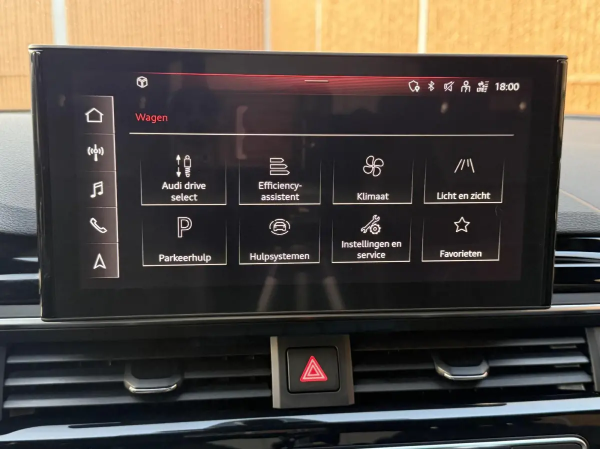 35 TFSI S edition Competition Automaat | Navigatiesysteem | Elektrisch inklapbare spiegels | Afgevlakt stuurwiel | LED verlichting | S-line pakket | Apple CarPlay/Android Auto | Getint glas 