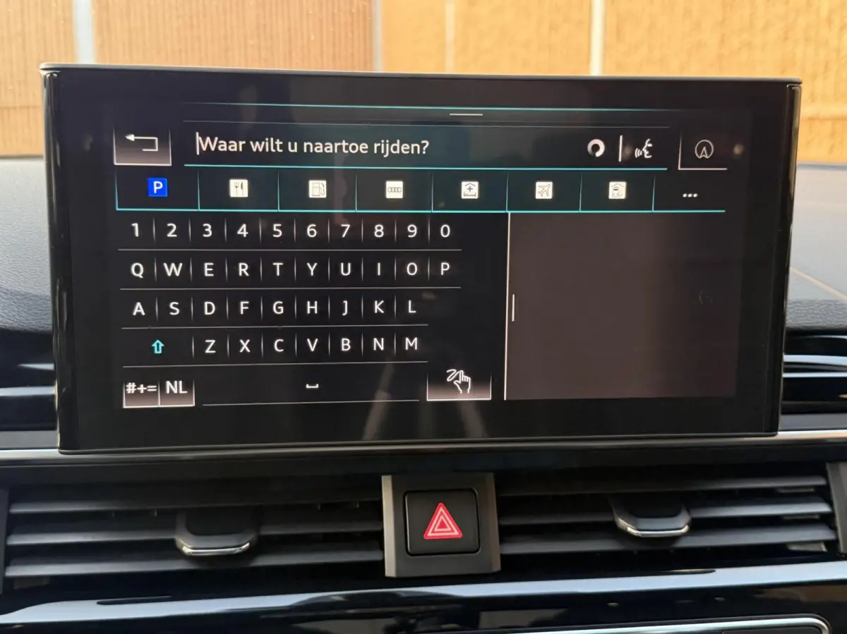 35 TFSI S edition Competition Automaat | Navigatiesysteem | Elektrisch inklapbare spiegels | Afgevlakt stuurwiel | LED verlichting | S-line pakket | Apple CarPlay/Android Auto | Getint glas 