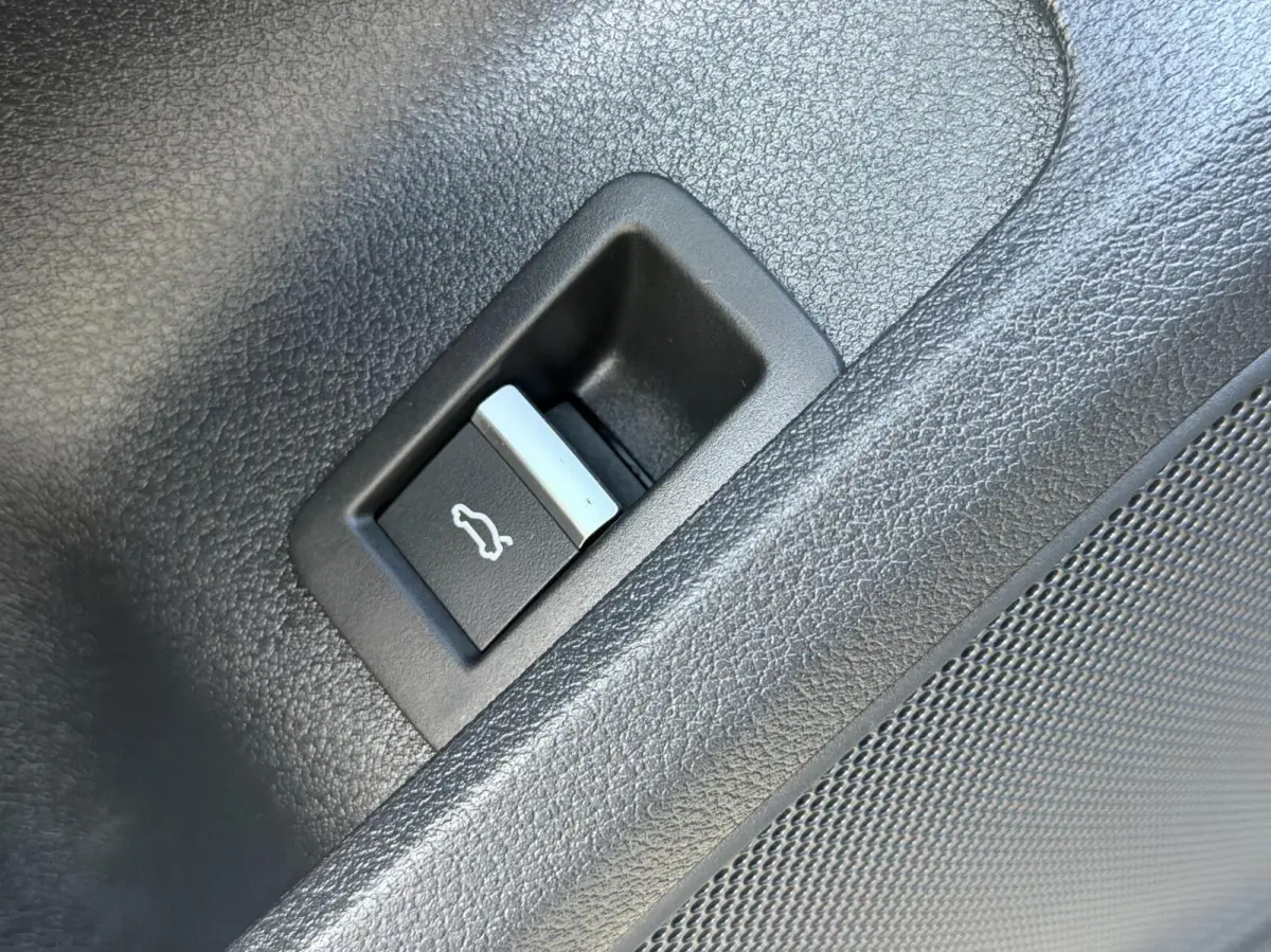 35 TFSI S edition Competition Automaat | Navigatiesysteem | Elektrisch inklapbare spiegels | Afgevlakt stuurwiel | LED verlichting | S-line pakket | Apple CarPlay/Android Auto | Getint glas 