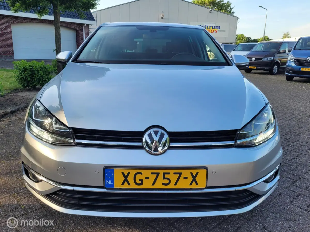 1.0 TSI, Carplay/navi/cruise/clima.