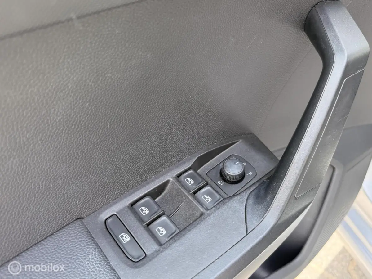 1.0 EcoTSI Style Business Connect | NAP| NL Auto | All Season | 2022 | Incl. BTW