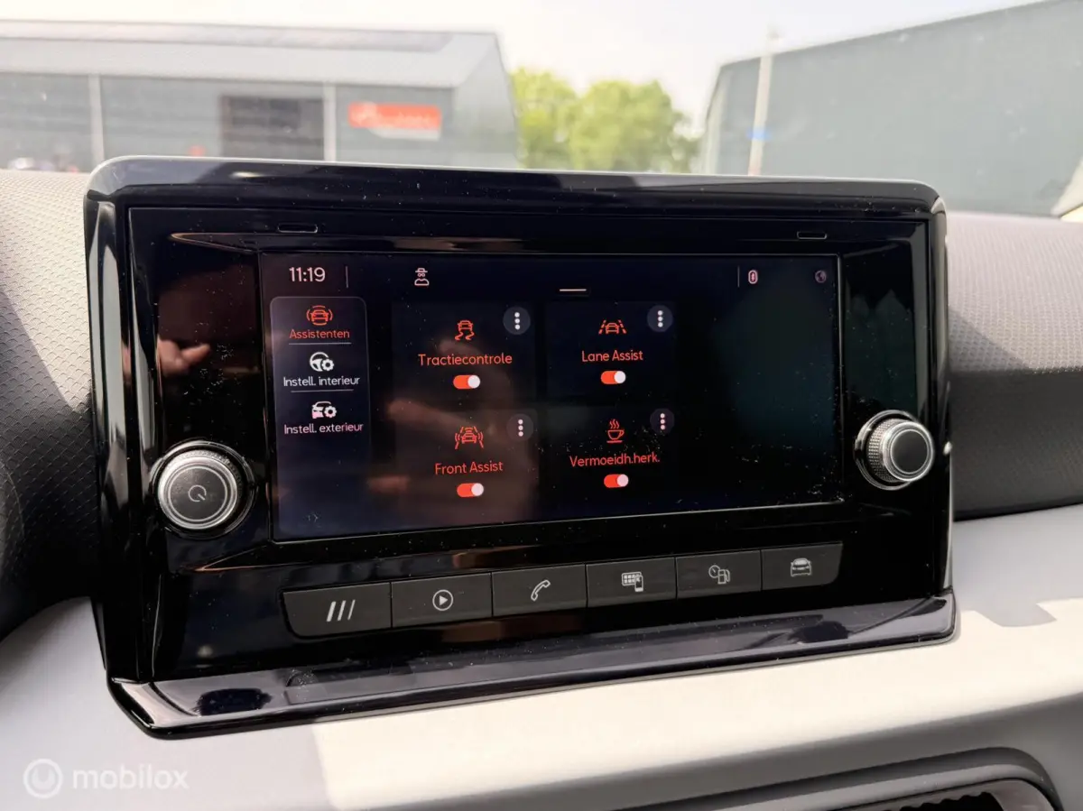 1.0 EcoTSI Style Business Connect | NAP| NL Auto | All Season | 2022 | Incl. BTW