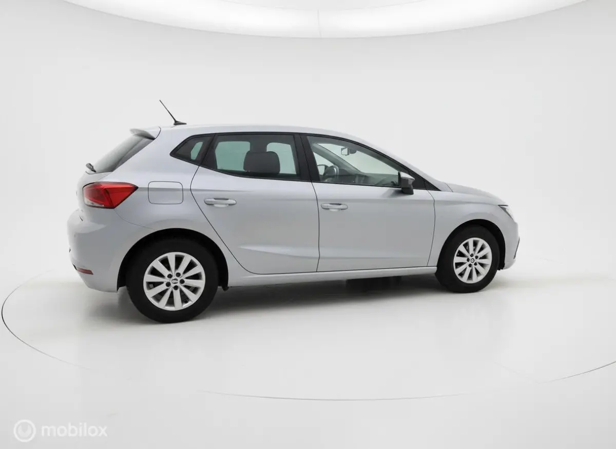1.0 EcoTSI Style Business Connect | NAP| NL Auto | All Season | 2022 | Incl. BTW