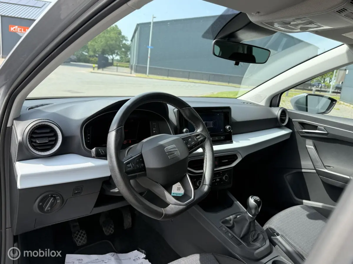 1.0 EcoTSI Style Business Connect | NAP| NL Auto | All Season | 2022 | Incl. BTW