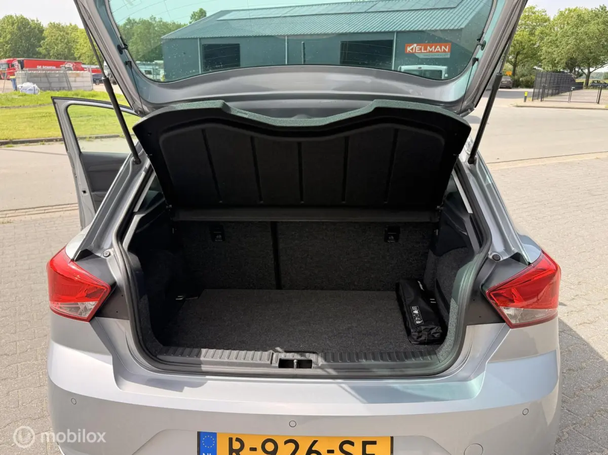 1.0 EcoTSI Style Business Connect | NAP| NL Auto | All Season | 2022 | Incl. BTW