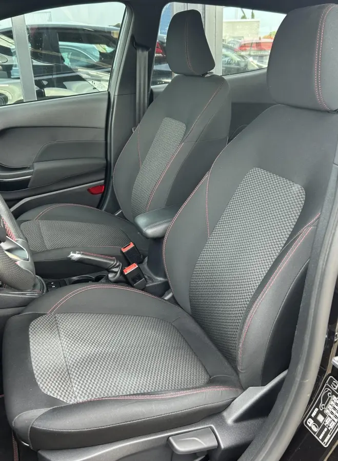 1.0 EcoBoost ST-Line 125PK | 1e Eigenaar | NL AUTO | Zeer Nette Staat | van de Ford Dealer | Navigatie | Cruise Control | Climate Control | Navigatie | 2 Sleutels | APK tot 18-02-2028 |