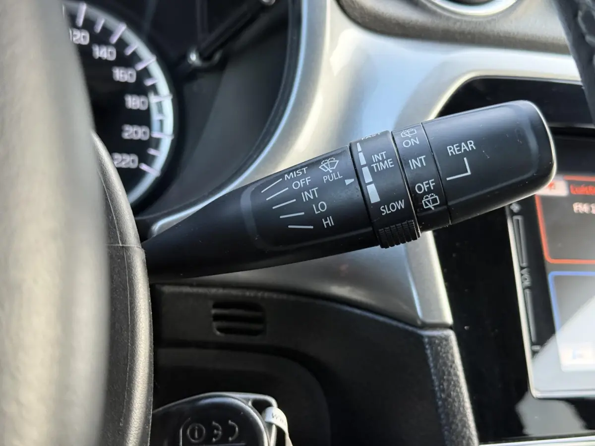1.6 Exclusive Navi,Camera,Stoelverwarming,120pk,Clima,Cruise,Lm velgen,2e Eigenaar,Apk tot 06-2027