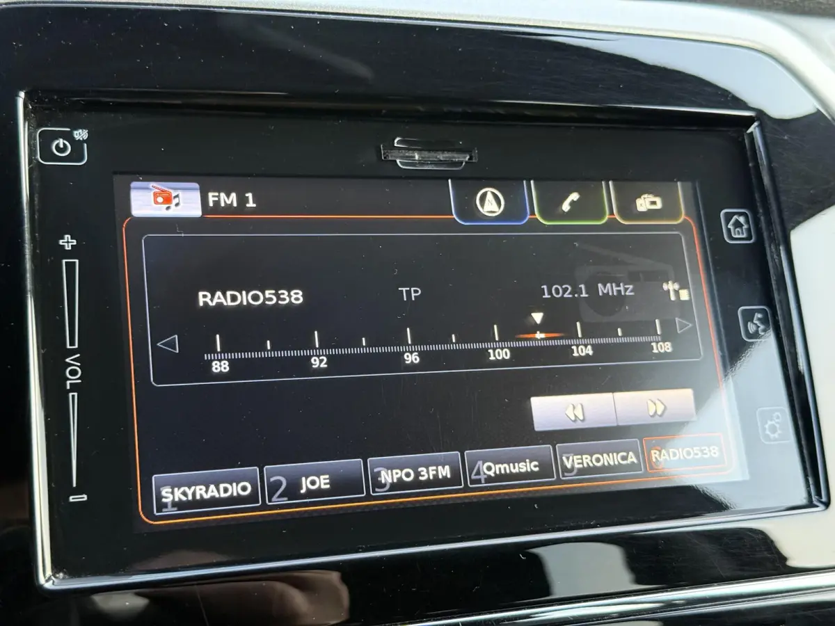 1.6 Exclusive Navi,Camera,Stoelverwarming,120pk,Clima,Cruise,Lm velgen,2e Eigenaar,Apk tot 06-2027
