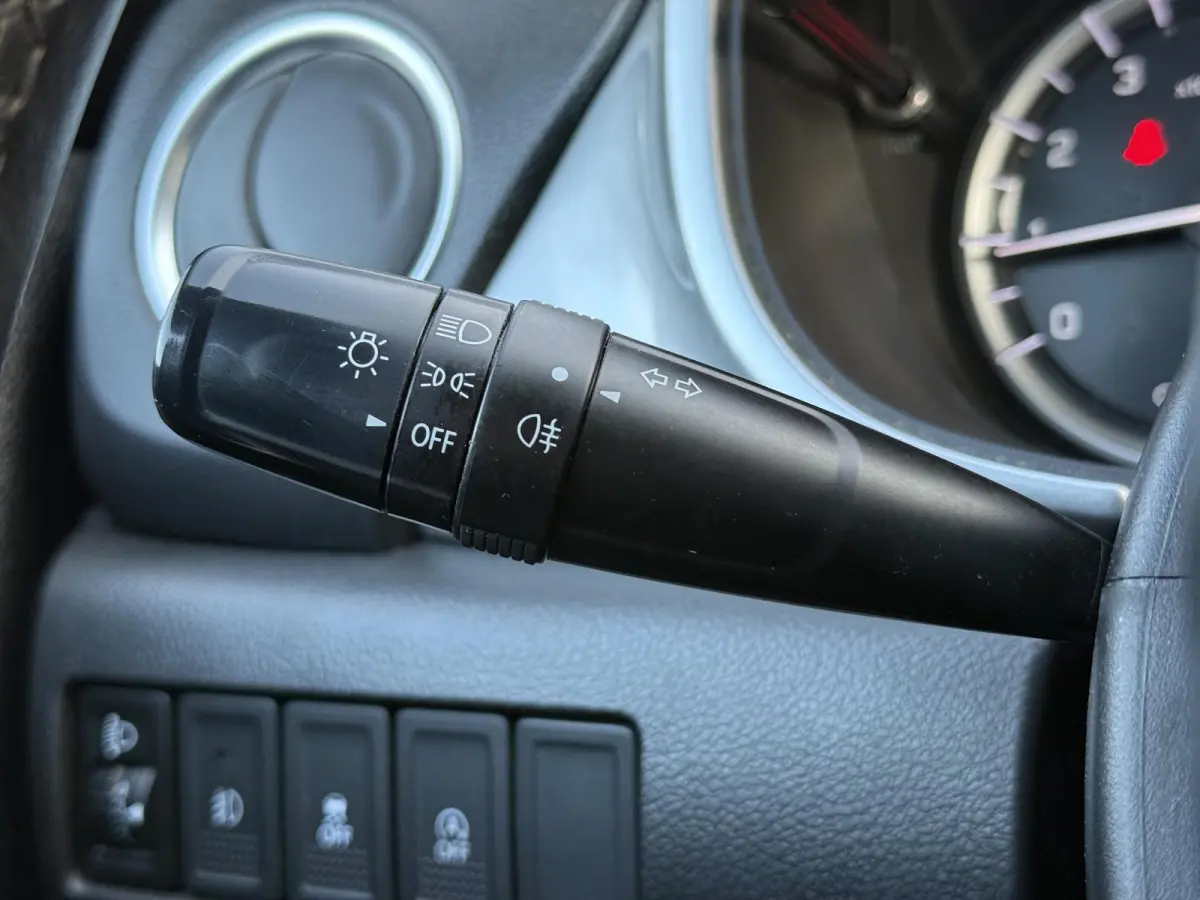 1.6 Exclusive Navi,Camera,Stoelverwarming,120pk,Clima,Cruise,Lm velgen,2e Eigenaar,Apk tot 06-2027