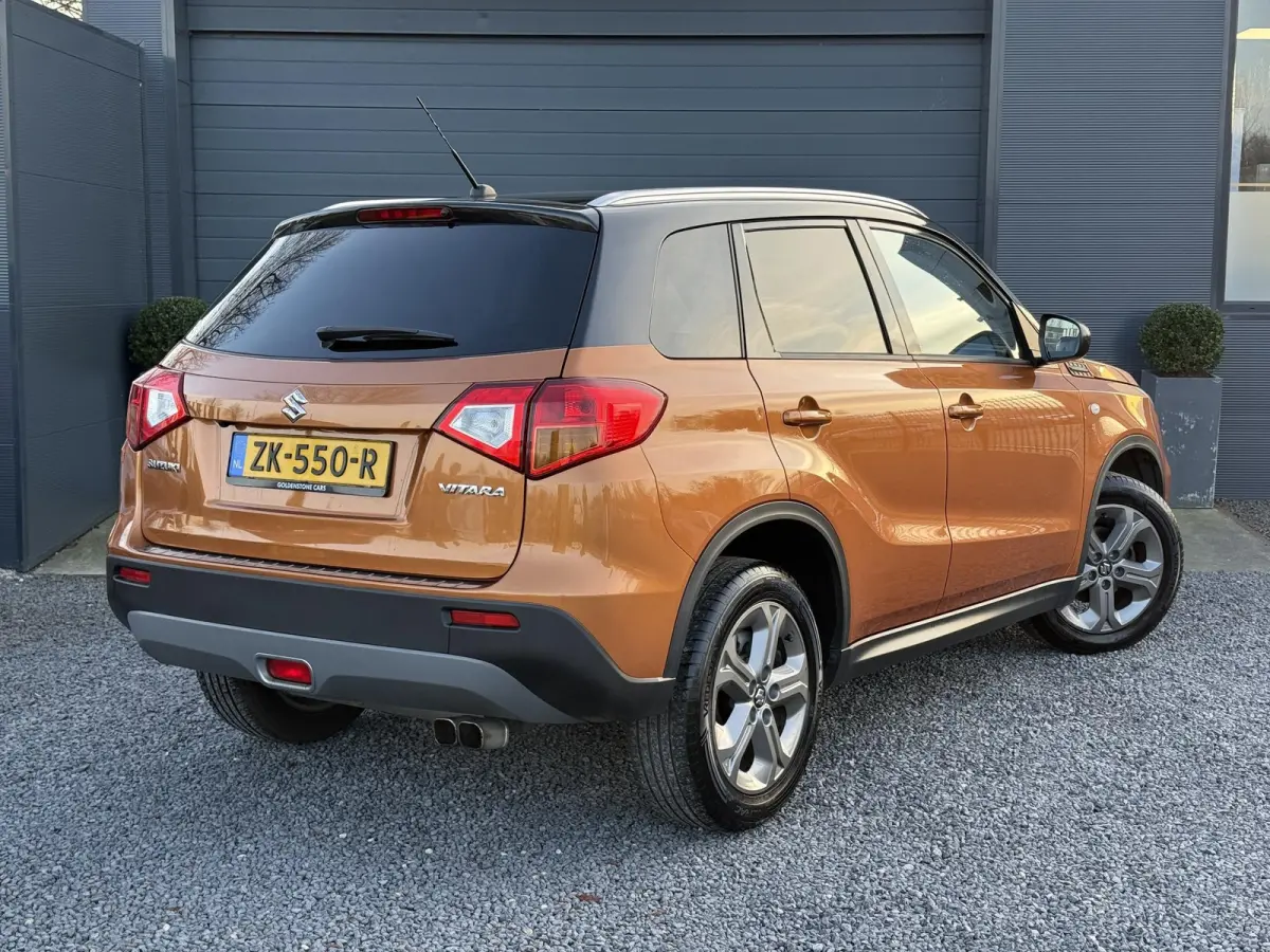 1.6 Exclusive Navi,Camera,Stoelverwarming,120pk,Clima,Cruise,Lm velgen,2e Eigenaar,Apk tot 06-2027