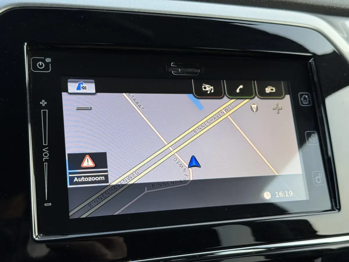 1.6 Exclusive Navi,Camera,Stoelverwarming,120pk,Clima,Cruise,Lm velgen,2e Eigenaar,Apk tot 06-2027