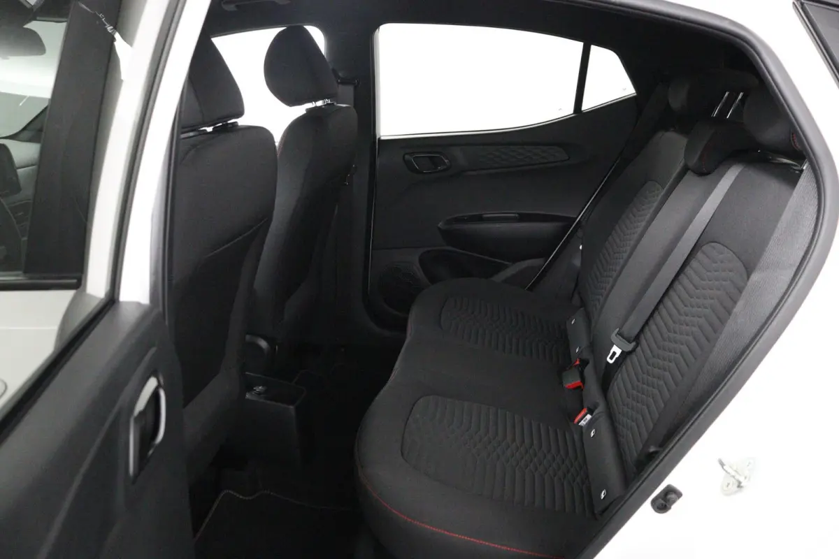 1.0 T-GDI N Line 5-zits | Camera | Stoel- & Stuurverwarming | Navigatie | CarPlay |