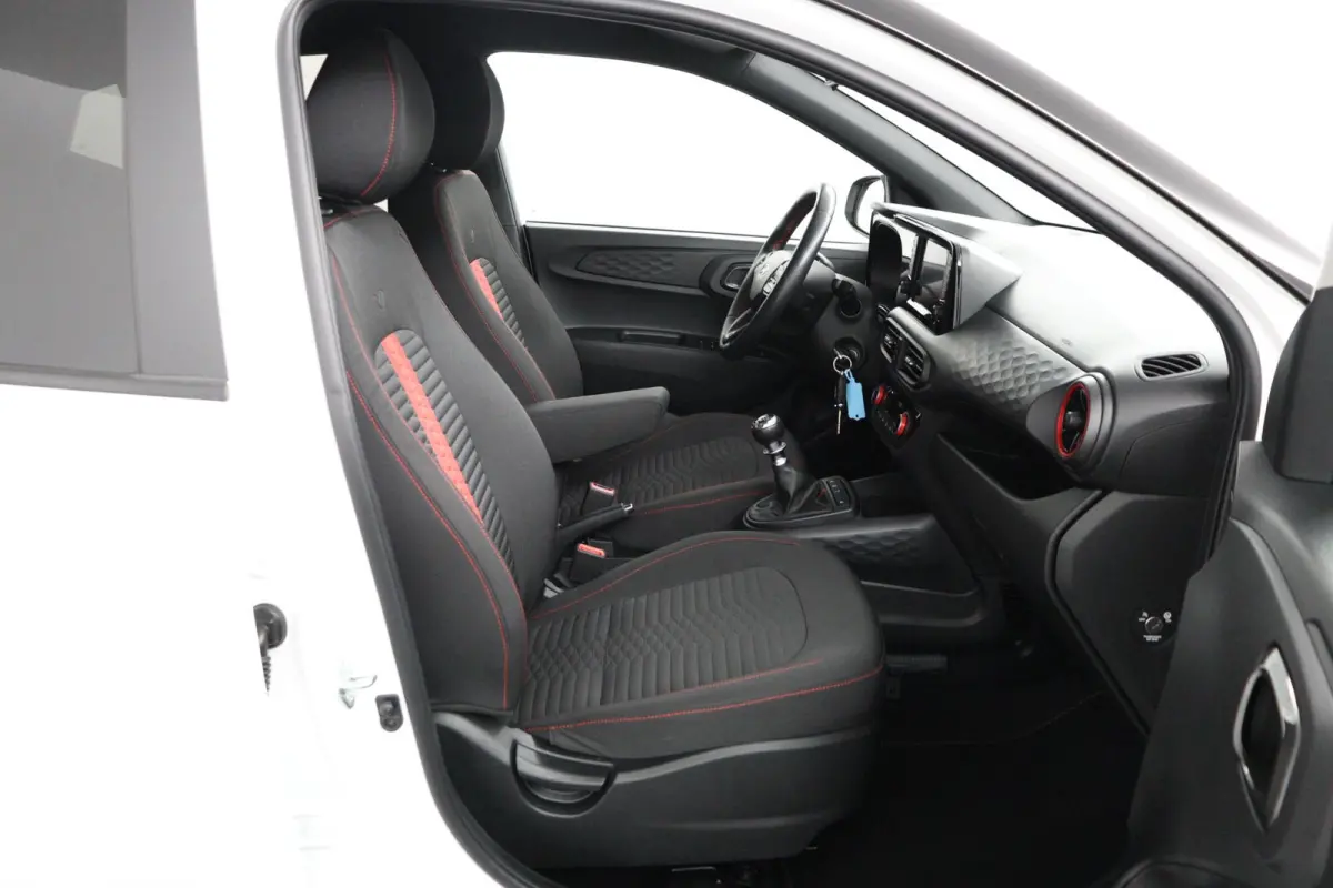 1.0 T-GDI N Line 5-zits | Camera | Stoel- & Stuurverwarming | Navigatie | CarPlay |