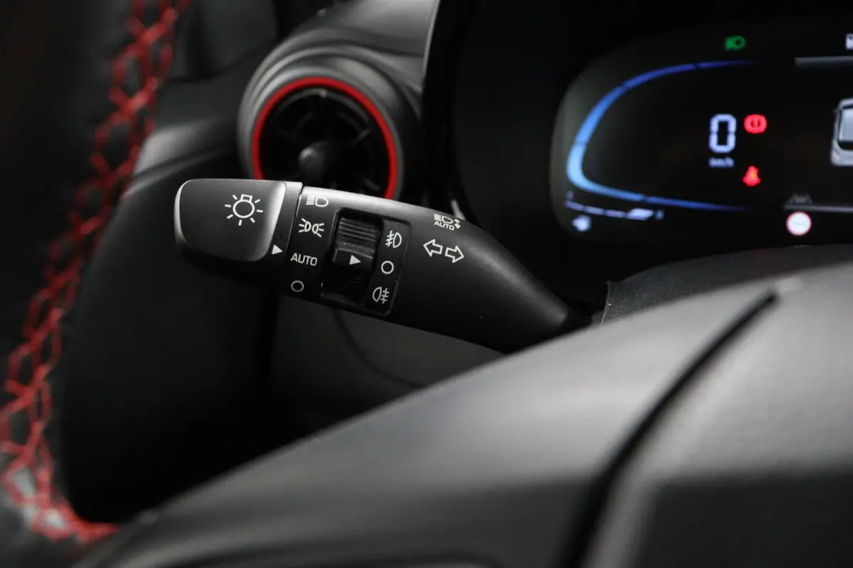 1.0 T-GDI N Line 5-zits | Camera | Stoel- & Stuurverwarming | Navigatie | CarPlay |