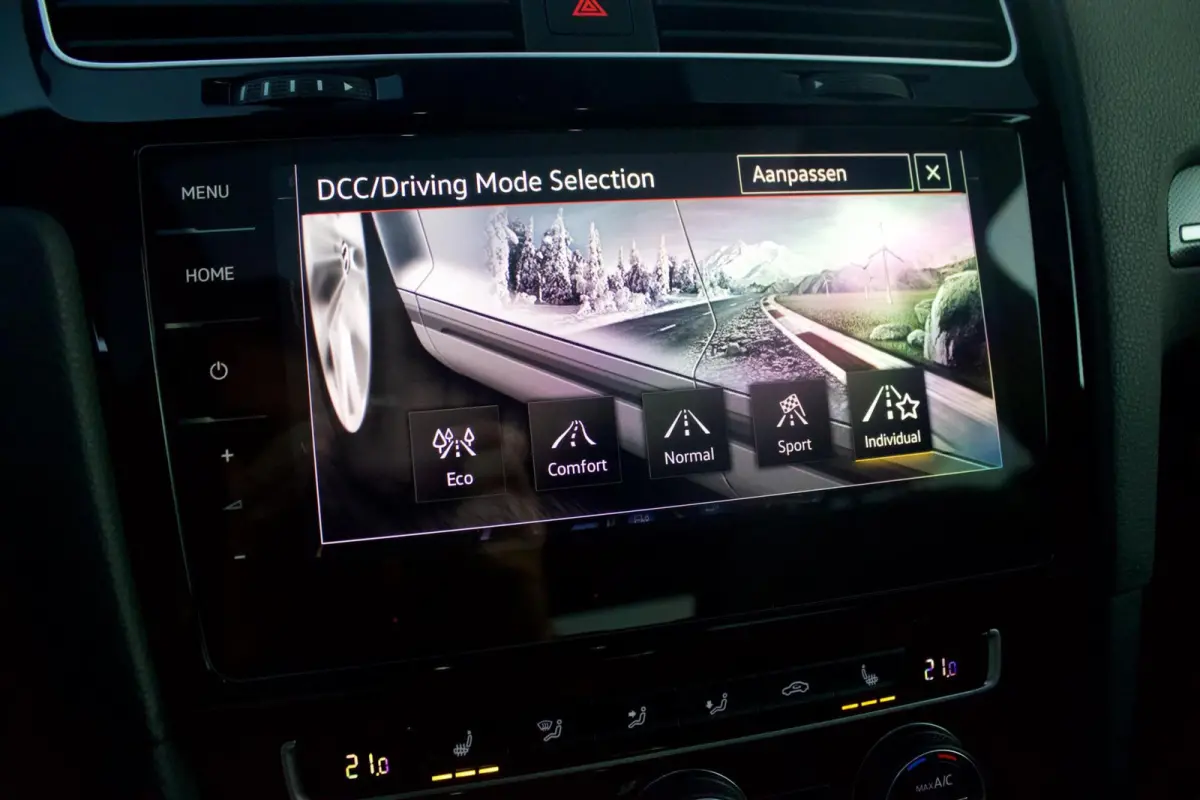 7.5 GTI TCR | DynAudio - Pano - DCC - Camera
