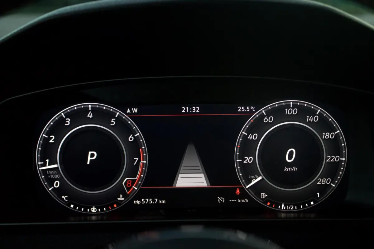 7.5 GTI TCR | DynAudio - Pano - DCC - Camera