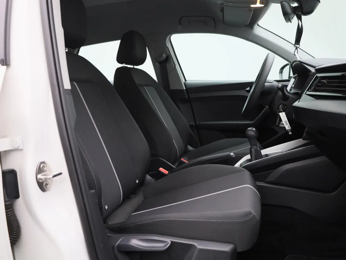 1.0 25 TFSI 70kW | LICHTMETALEN VELGEN | PARKEERSENSOREN | AIRCO