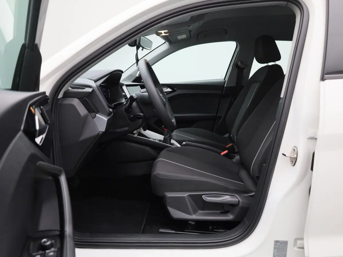 1.0 25 TFSI 70kW | LICHTMETALEN VELGEN | PARKEERSENSOREN | AIRCO