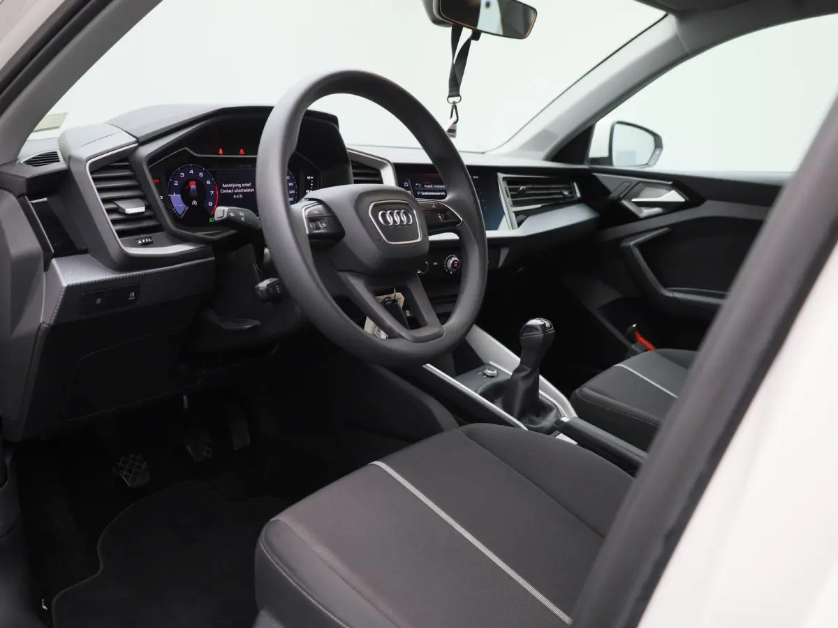 1.0 25 TFSI 70kW | LICHTMETALEN VELGEN | PARKEERSENSOREN | AIRCO