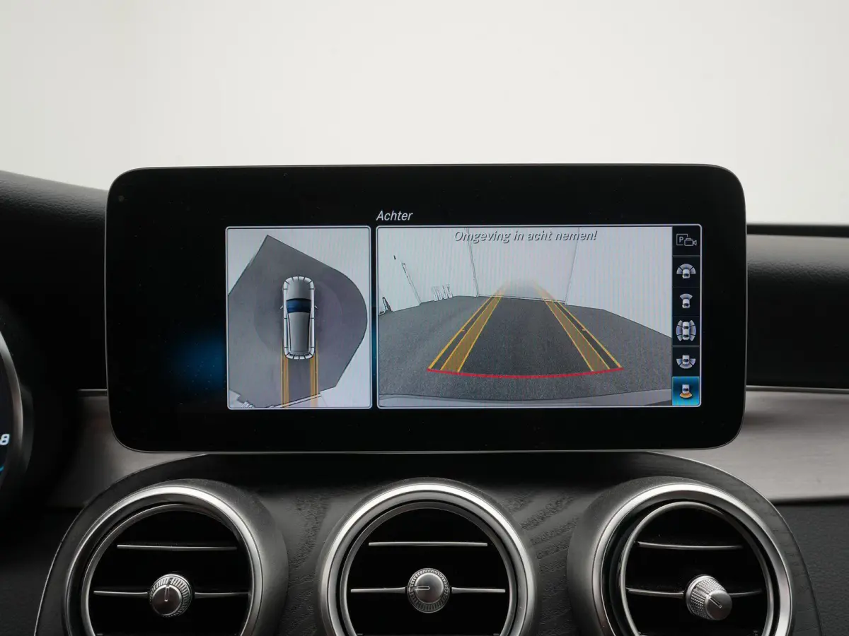 180 Business Solution AMG | AUTOMAAT | PANORAMADAK | AMG | 360 CAMERA | LMV | LEDER | SPORTSTOELEN | VIRTUEEL | NAVIGATIE | 12 MAANDEN BOVAG GARANTIE |