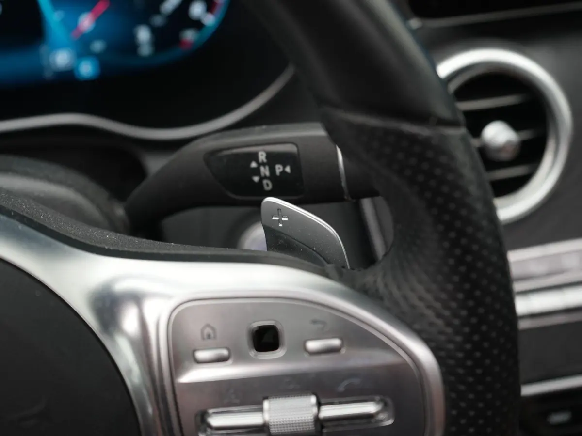 180 Business Solution AMG | AUTOMAAT | PANORAMADAK | AMG | 360 CAMERA | LMV | LEDER | SPORTSTOELEN | VIRTUEEL | NAVIGATIE | 12 MAANDEN BOVAG GARANTIE |