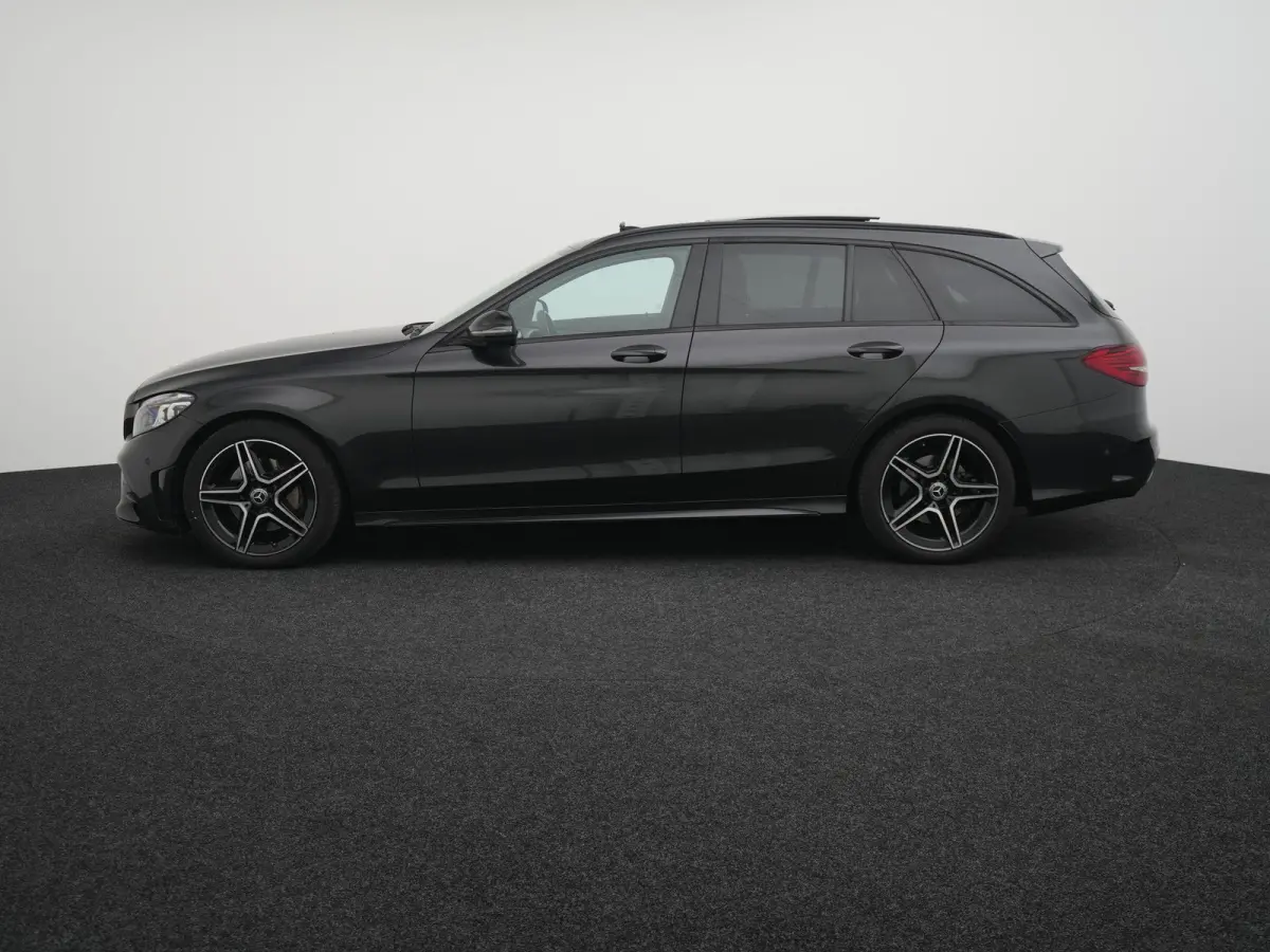 180 Business Solution AMG | AUTOMAAT | PANORAMADAK | AMG | 360 CAMERA | LMV | LEDER | SPORTSTOELEN | VIRTUEEL | NAVIGATIE | 12 MAANDEN BOVAG GARANTIE |
