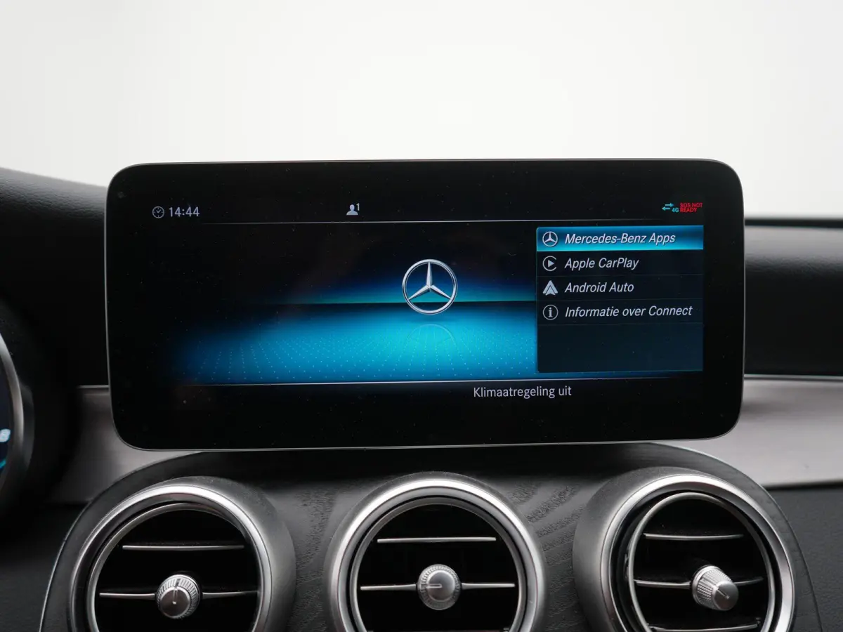 180 Business Solution AMG | AUTOMAAT | PANORAMADAK | AMG | 360 CAMERA | LMV | LEDER | SPORTSTOELEN | VIRTUEEL | NAVIGATIE | 12 MAANDEN BOVAG GARANTIE |