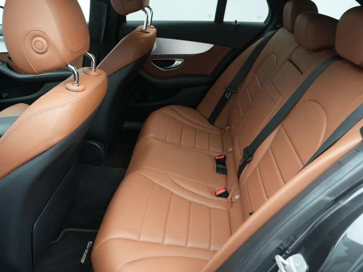 180 Business Solution AMG | AUTOMAAT | PANORAMADAK | AMG | 360 CAMERA | LMV | LEDER | SPORTSTOELEN | VIRTUEEL | NAVIGATIE | 12 MAANDEN BOVAG GARANTIE |