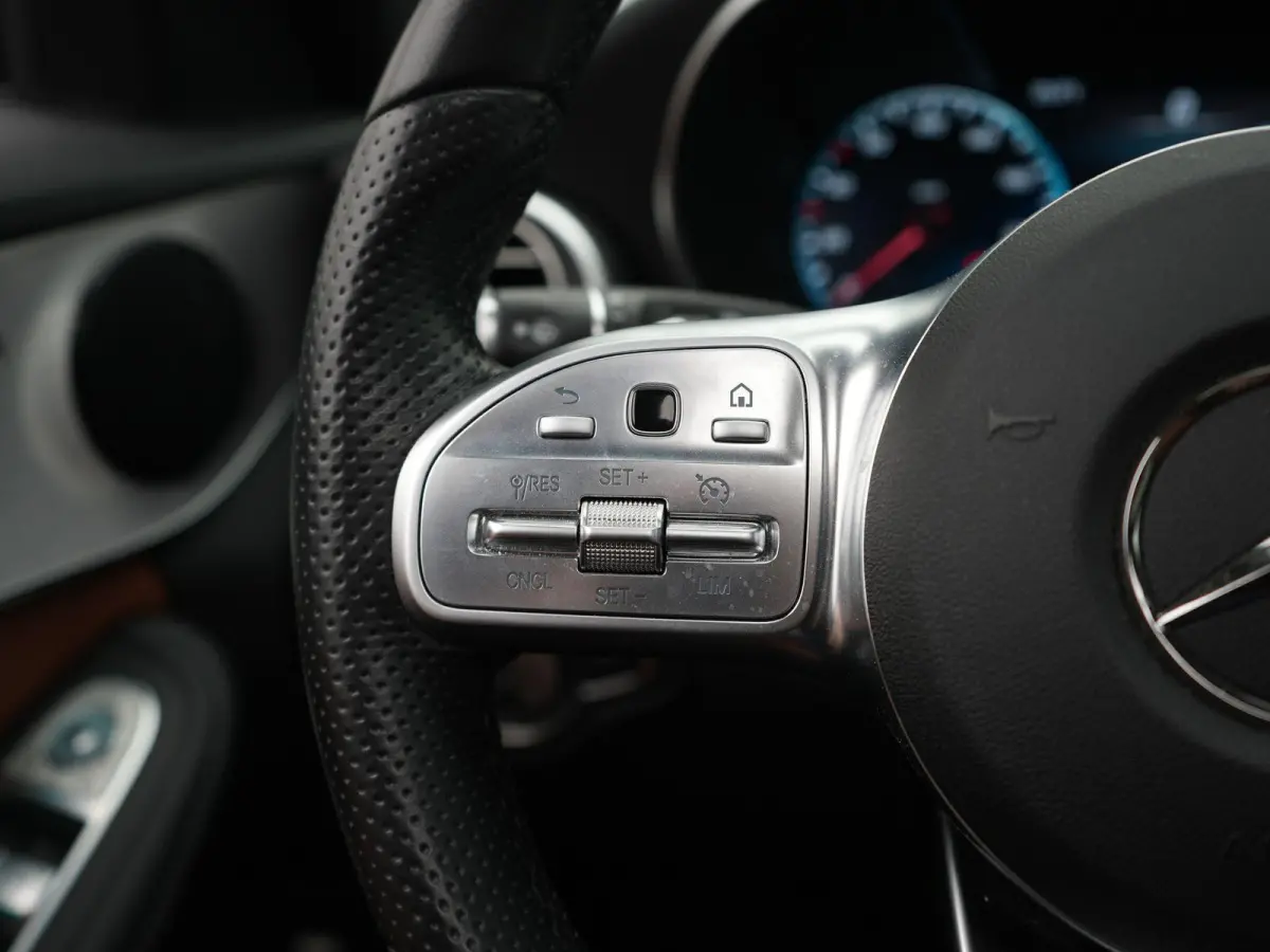 180 Business Solution AMG | AUTOMAAT | PANORAMADAK | AMG | 360 CAMERA | LMV | LEDER | SPORTSTOELEN | VIRTUEEL | NAVIGATIE | 12 MAANDEN BOVAG GARANTIE |