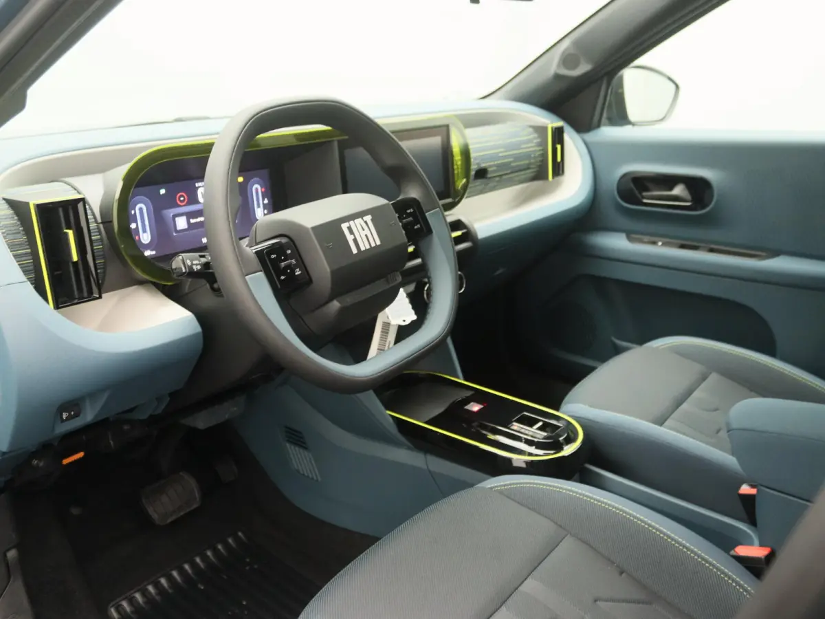 1.2 Hybrid ICON | Voorraadvoordeel | 16'' LM. Velgen | Apple Carplay & Android Auto | Tot 8 Jaar Garantie |