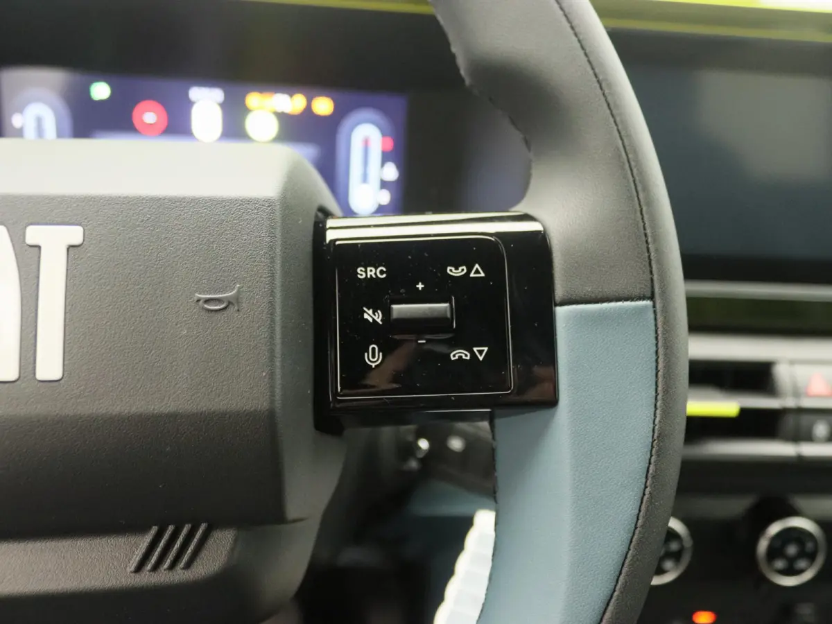 1.2 Hybrid ICON | Voorraadvoordeel | 16'' LM. Velgen | Apple Carplay & Android Auto | Tot 8 Jaar Garantie |