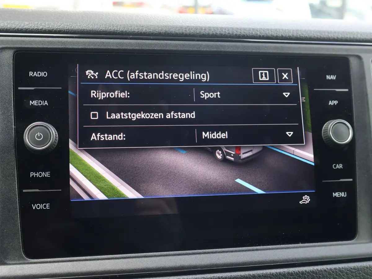 35 2.0 TDI 177 PK AUT. L3H3 + 3000 KG TREKHAAK | ADAPTIVE CRUISE | LED | CAMERA | CARPLAY | STOELVERW.
