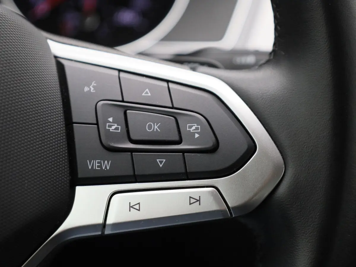 2.0 TDI Elegance Business R AUTOMAAT | SPORTSTOELEN | NAVIGATIE | APPLE CARPLAY | CAMERA | CLIMA | ADAPTIEVE CRUISE | DAB | PDC | ELEKTRISCHE KOFFERKLEP EN STOEL | 12 MAANDEN BOVAG GARANTIE 