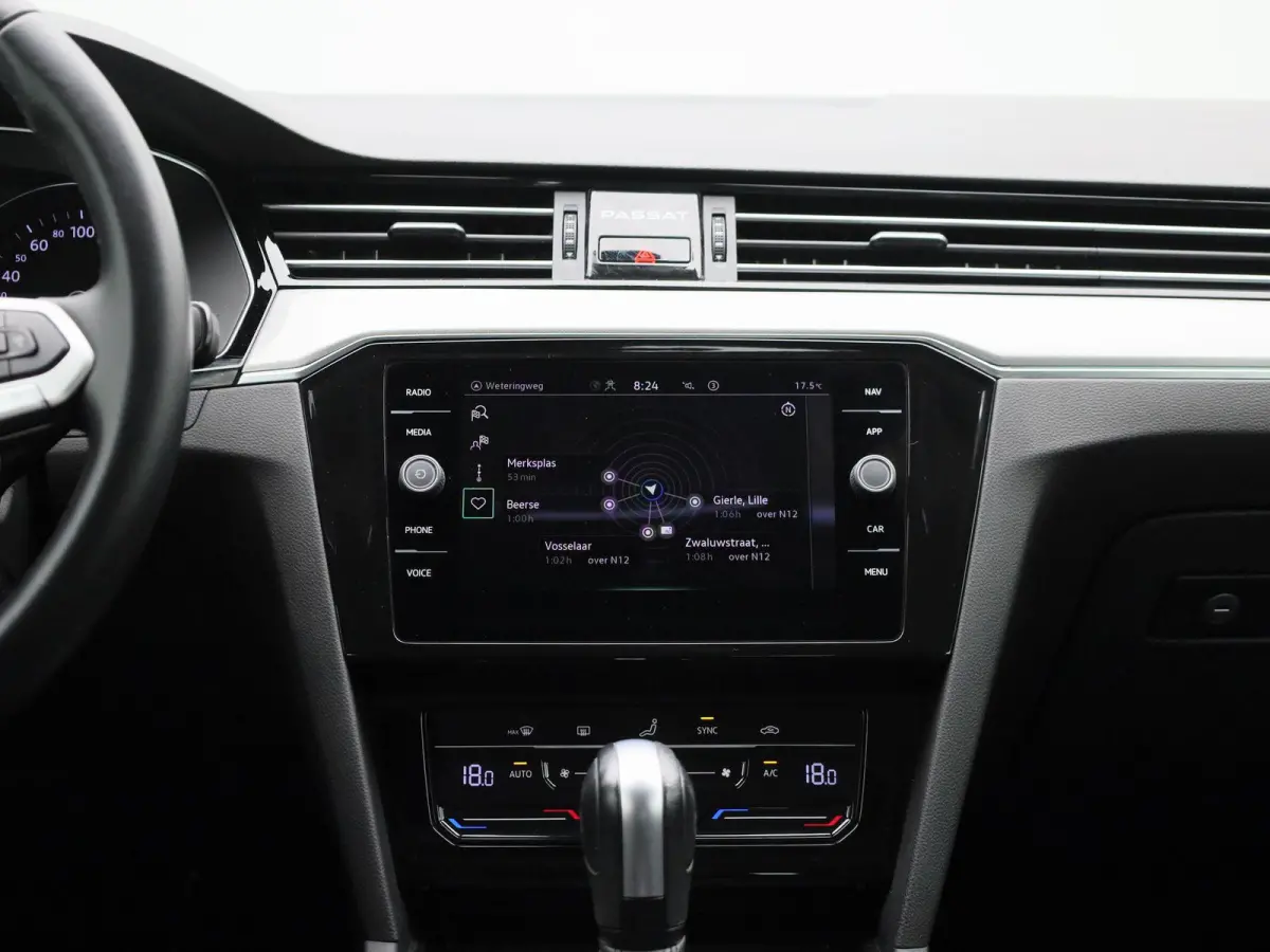 2.0 TDI Elegance Business R AUTOMAAT | SPORTSTOELEN | NAVIGATIE | APPLE CARPLAY | CAMERA | CLIMA | ADAPTIEVE CRUISE | DAB | PDC | ELEKTRISCHE KOFFERKLEP EN STOEL | 12 MAANDEN BOVAG GARANTIE 