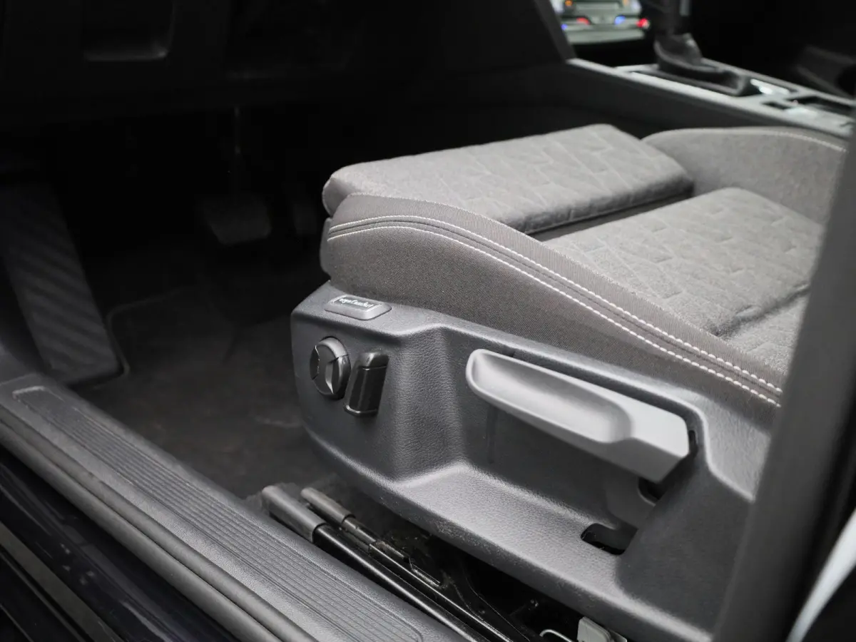 2.0 TDI Elegance Business R AUTOMAAT | SPORTSTOELEN | NAVIGATIE | APPLE CARPLAY | CAMERA | CLIMA | ADAPTIEVE CRUISE | DAB | PDC | ELEKTRISCHE KOFFERKLEP EN STOEL | 12 MAANDEN BOVAG GARANTIE 