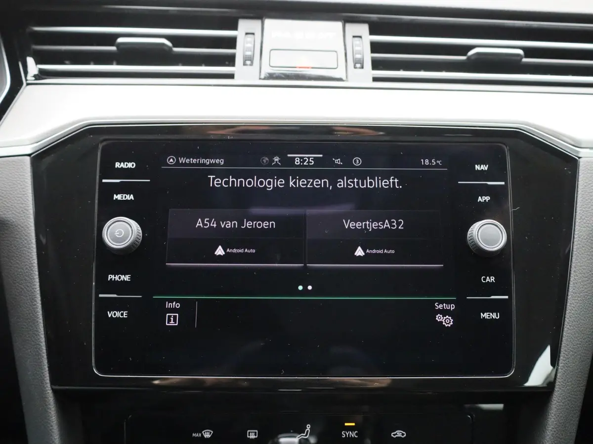 2.0 TDI Elegance Business R AUTOMAAT | SPORTSTOELEN | NAVIGATIE | APPLE CARPLAY | CAMERA | CLIMA | ADAPTIEVE CRUISE | DAB | PDC | ELEKTRISCHE KOFFERKLEP EN STOEL | 12 MAANDEN BOVAG GARANTIE 