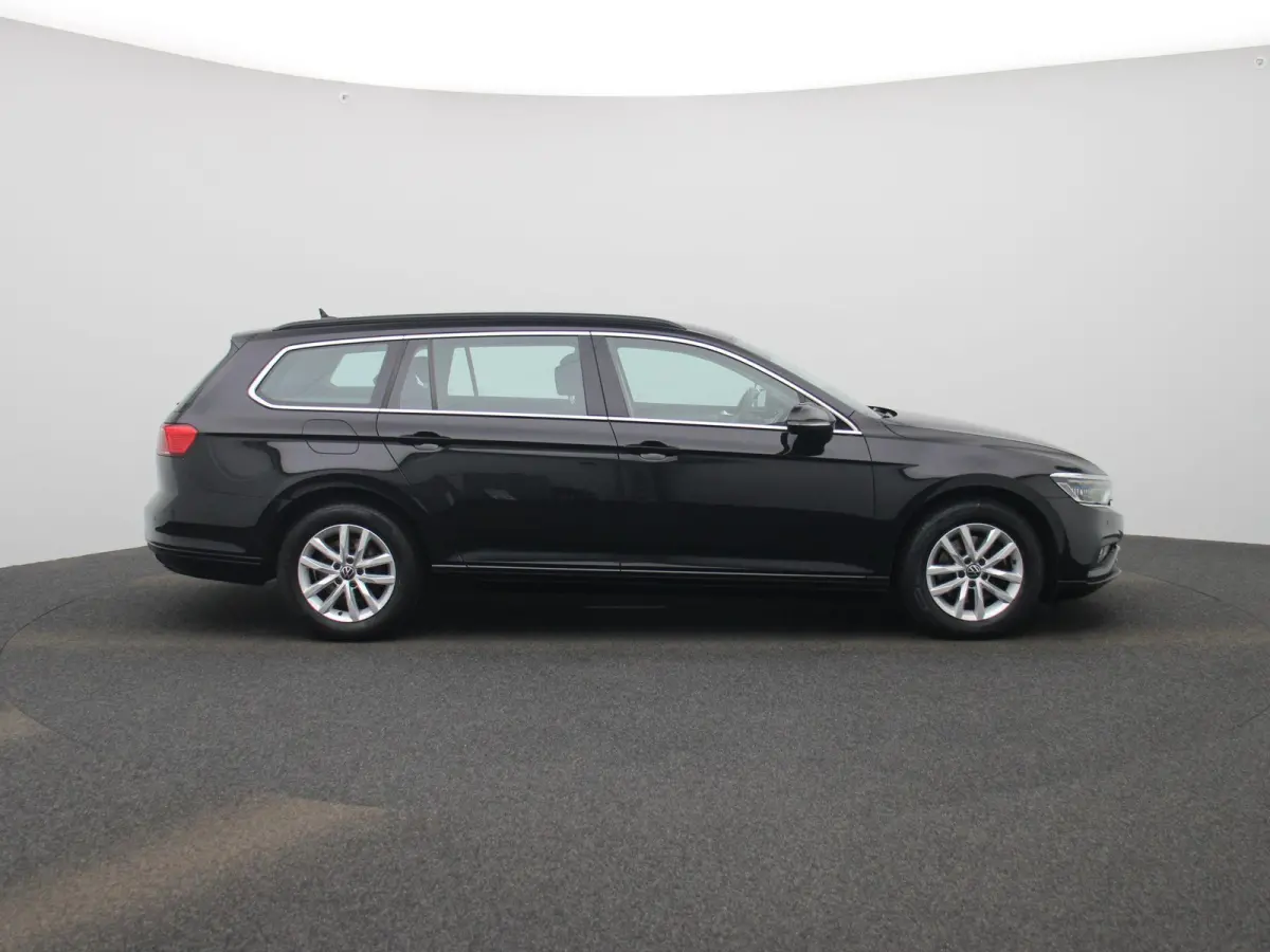 2.0 TDI Elegance Business R AUTOMAAT | SPORTSTOELEN | NAVIGATIE | APPLE CARPLAY | CAMERA | CLIMA | ADAPTIEVE CRUISE | DAB | PDC | ELEKTRISCHE KOFFERKLEP EN STOEL | 12 MAANDEN BOVAG GARANTIE 