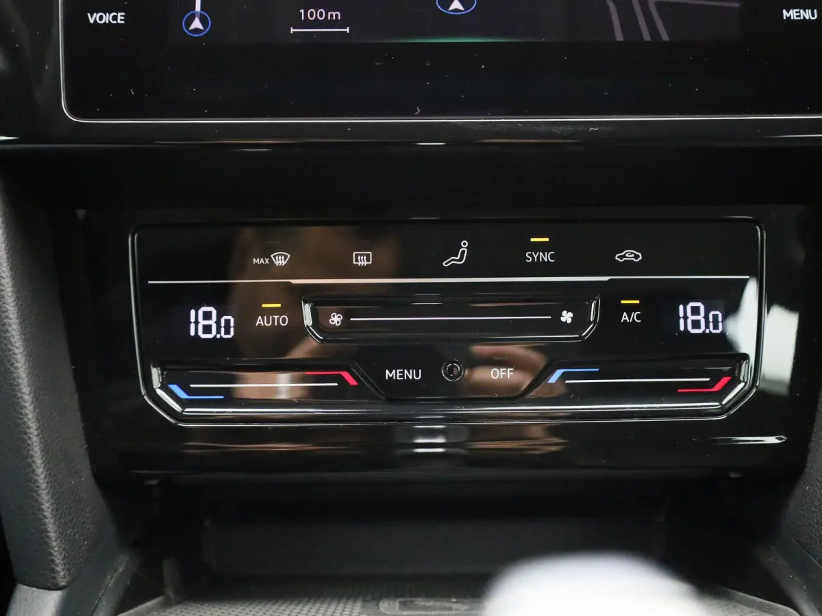 2.0 TDI Elegance Business R AUTOMAAT | SPORTSTOELEN | NAVIGATIE | APPLE CARPLAY | CAMERA | CLIMA | ADAPTIEVE CRUISE | DAB | PDC | ELEKTRISCHE KOFFERKLEP EN STOEL | 12 MAANDEN BOVAG GARANTIE 