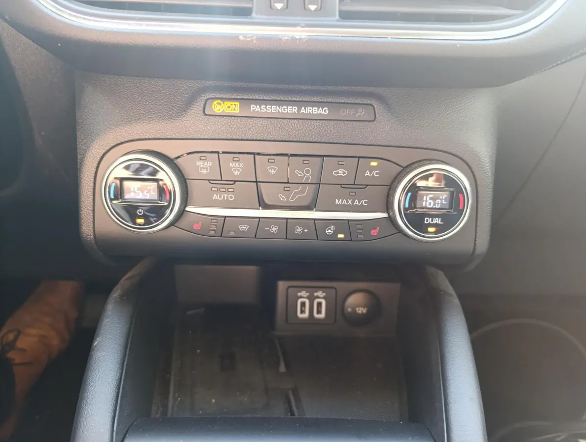 2.5 PHEV Vignale | Head-up display | Adaptieve Koplampen | Elek. stoel met Memory | Adaptieve Cruise | Elek. Achterklep | B&O audio | Dodehoeksensoren| Stoel/stuur voorruitverwarming