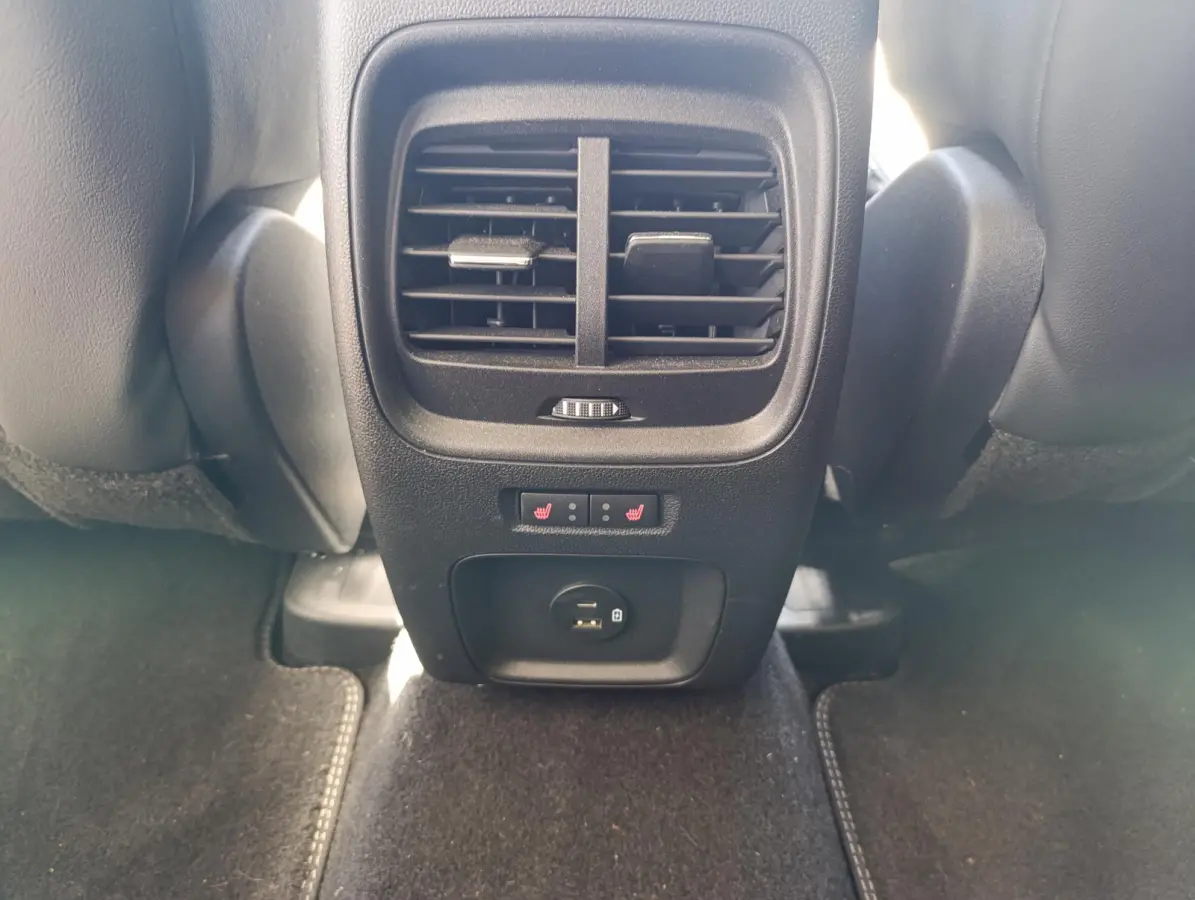 2.5 PHEV Vignale | Head-up display | Adaptieve Koplampen | Elek. stoel met Memory | Adaptieve Cruise | Elek. Achterklep | B&O audio | Dodehoeksensoren| Stoel/stuur voorruitverwarming