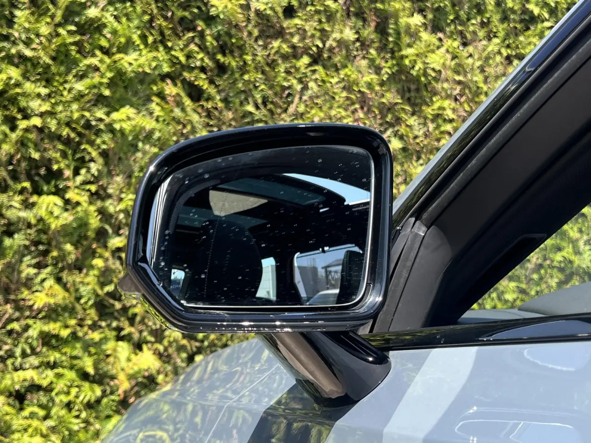 T6 AWD R-Design | Blis | Pano dak | Trekhaak | AppleCarplay | Google | Keyless | Stuur en Stoel verwarming | Harman Kardon audio | Elektrische stoelen |
