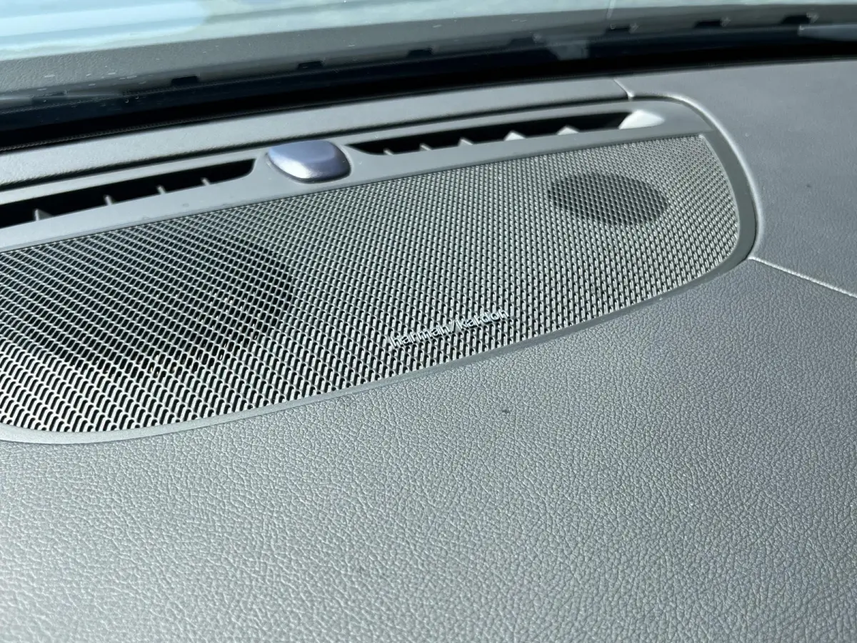 T6 AWD R-Design | Blis | Pano dak | Trekhaak | AppleCarplay | Google | Keyless | Stuur en Stoel verwarming | Harman Kardon audio | Elektrische stoelen |