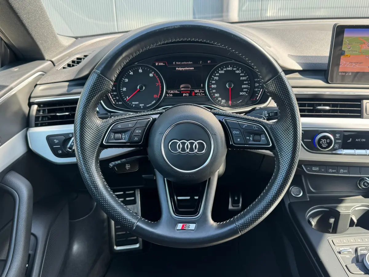 2.0 TFSI S-line * Optiek Zwart * 19 inch * Led * El. klep *