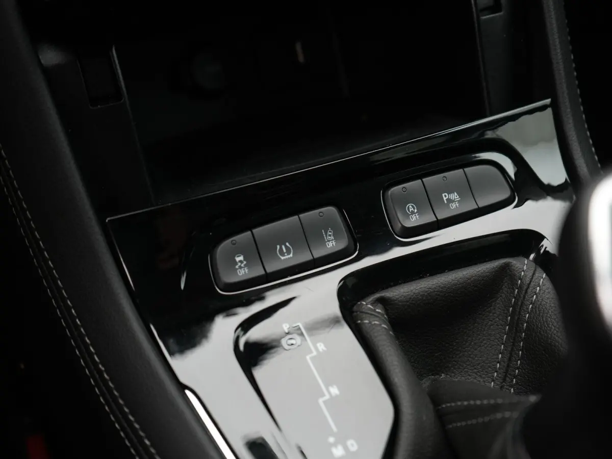 1.2 Turbo Business Edition AUTOMAAT | NAVIGATIE | STOELVERWARMING | CAMERA